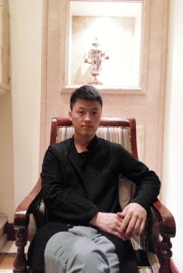 制片人杨亚林的第一张照片--成都父母相亲团